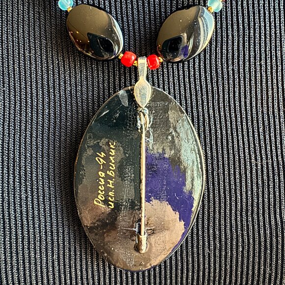 Hand-painted Santa on Russian black Lacquer used as necklace. Festive and Fun - Picture 5 of 10